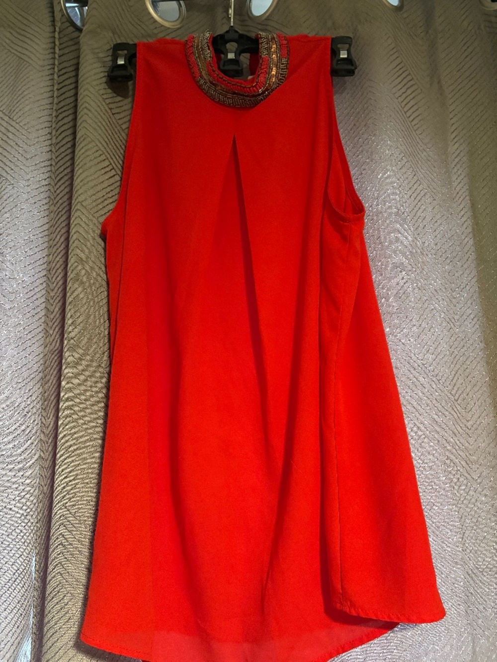 Le Lis beaded top size M